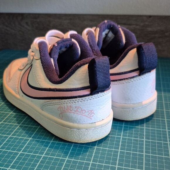 Nike White and Pink Sneakers Classic Air Force 1 Design - Picture 9 of 10